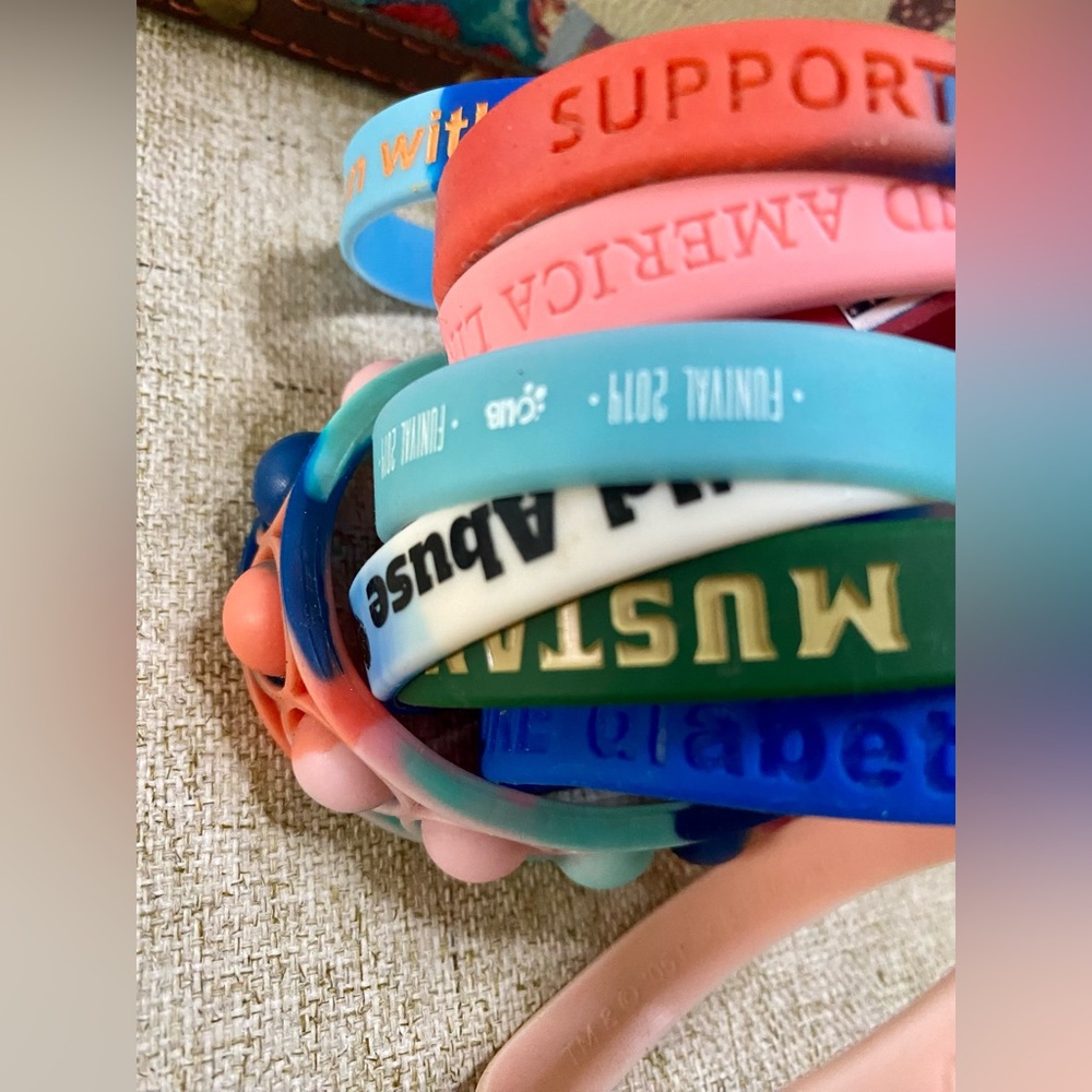 ❣️10 Colorful Silicone Wristbands Set❣️